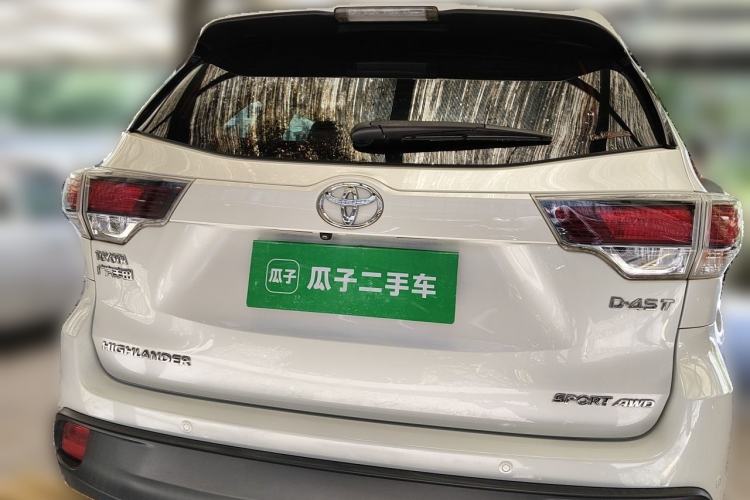 Used Toyota Highlander 2017 2.0T Four-Wheel Drive Luxury Edition 7 Seats Rear