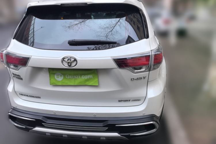 Used Toyota Highlander 2017 2.0T Four-Wheel Drive Luxury Edition 7 Seats Rear
