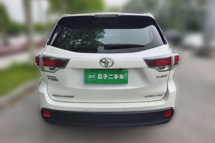 Used Toyota Highlander 2017 2.0T Four-Wheel Drive Luxury Edition 7 Seats Rear