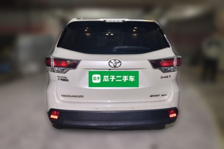 Used Toyota Highlander 2017 2.0T Four-Wheel Drive Luxury Edition 7 Seats Rear