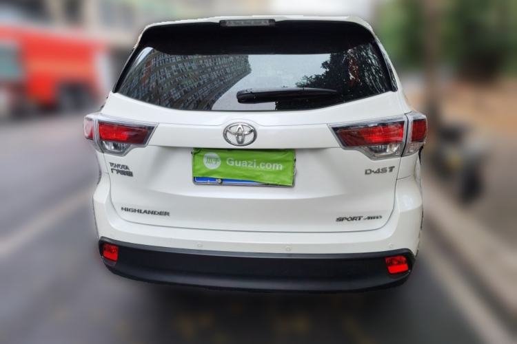 Used Toyota Highlander 2017 2.0T Four-Wheel Drive Luxury Edition 7 Seats Rear