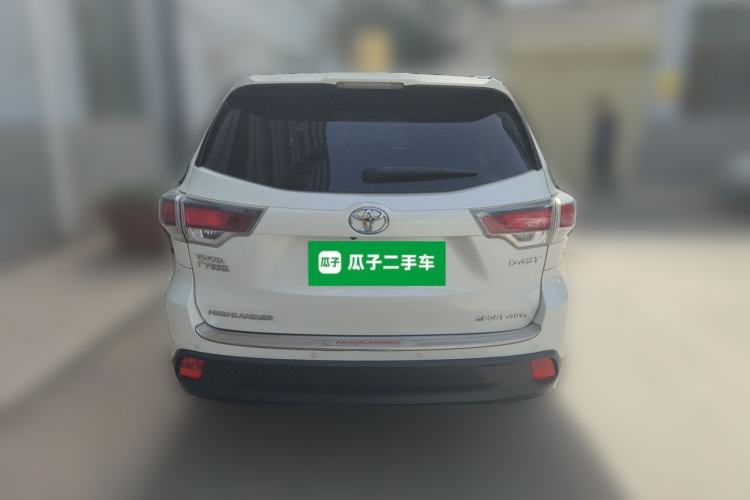 Used Toyota Highlander 2017 2.0T Four-Wheel Drive Luxury Edition 7 Seats Rear