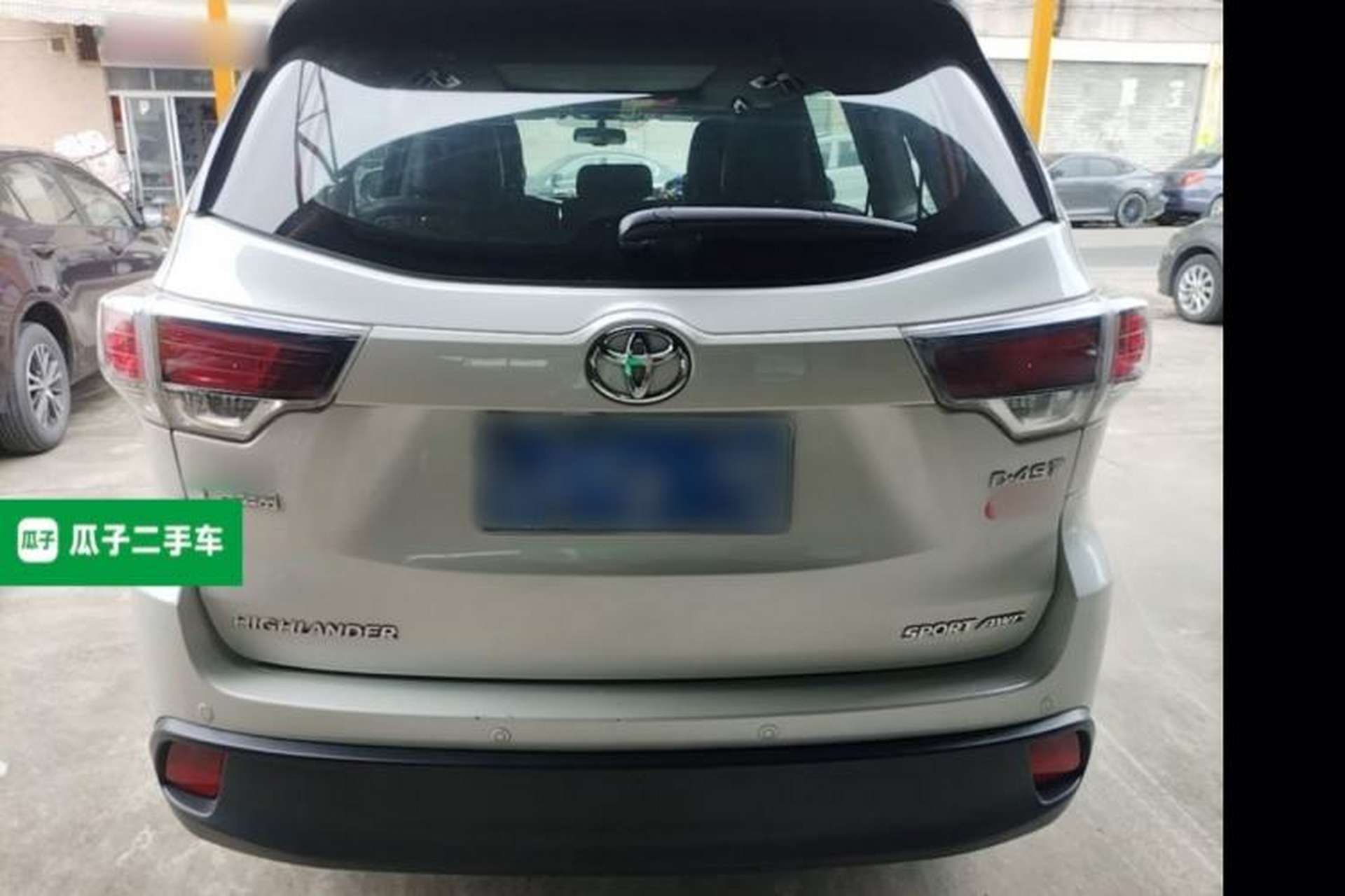 Used Toyota Highlander 2017 2.0T Four-Wheel Drive Luxury Edition 7 Seats Rear