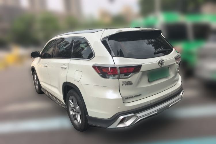Used Toyota Highlander 2017 2.0T Two-Wheel Drive Luxury Edition 7 Seats Rear Left 45 Deg