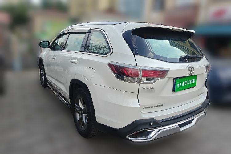Used Toyota Highlander 2017 2.0T Four-Wheel Drive Luxury Edition 7 Seats Rear Left 45 Deg