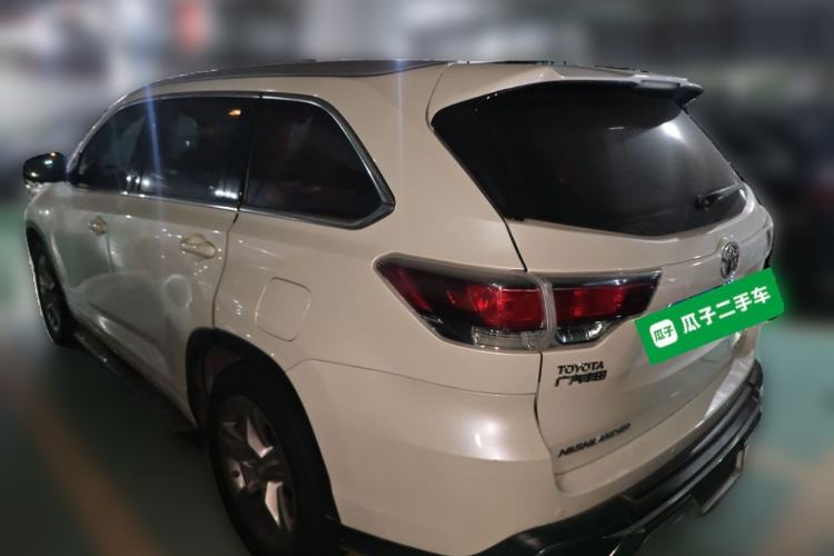 Used Toyota Highlander 2017 2.0T Four-Wheel Drive Luxury Edition 7 Seats Rear Left 45 Deg