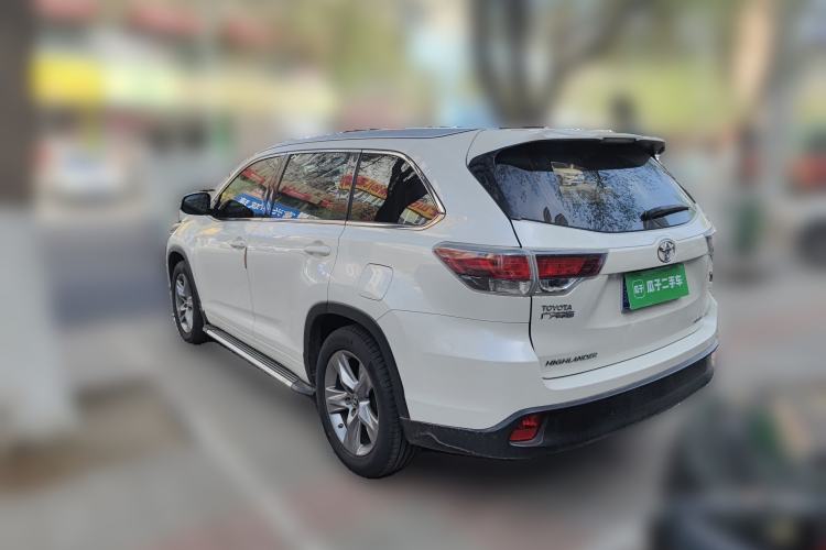 Used Toyota Highlander 2017 2.0T Four-Wheel Drive Luxury Edition 7 Seats Rear Left 45 Deg