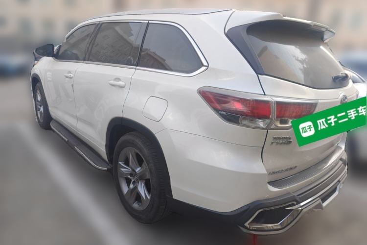 Used Toyota Highlander 2017 2.0T Four-Wheel Drive Luxury Edition 7 Seats Rear Left 45 Deg