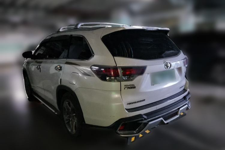 Used Toyota Highlander 2017 2.0T Four-Wheel Drive Luxury Edition 7 Seats Rear Left 45 Deg