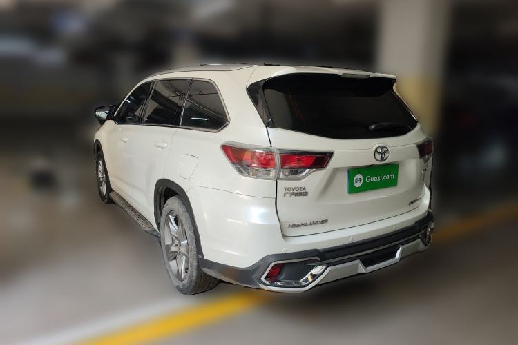 Used Toyota Highlander 2017 2.0T Four-Wheel Drive Luxury Edition 7 Seats Rear Left 45 Deg