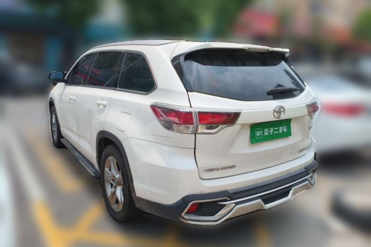 Used Toyota Highlander 2017 2.0T Four-Wheel Drive Luxury Edition 7 Seats Rear Left 45 Deg