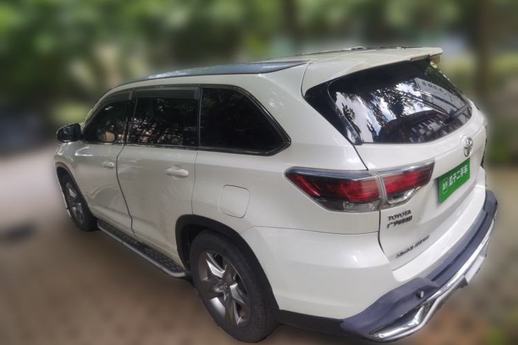 Used Toyota Highlander 2017 2.0T Two-Wheel Drive Luxury Edition 7 Seats Rear Left 45 Deg