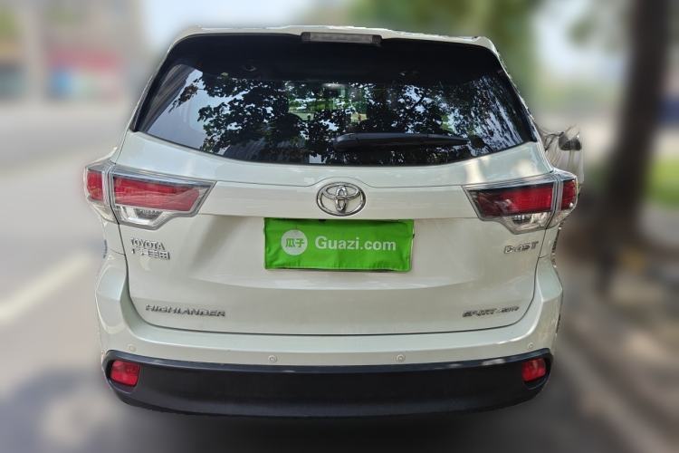 Used Toyota Highlander 2017 2.0T Four-Wheel Drive Luxury Edition 7 Seats Rear