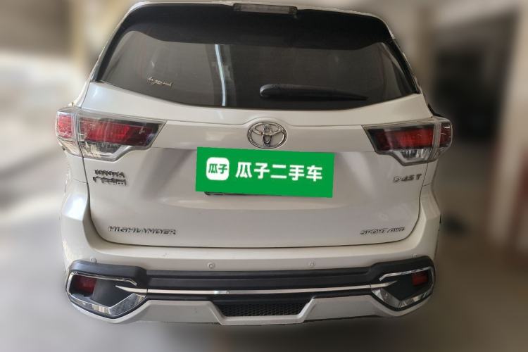 Used Toyota Highlander 2017 2.0T Four-Wheel Drive Luxury Edition 7 Seats Rear