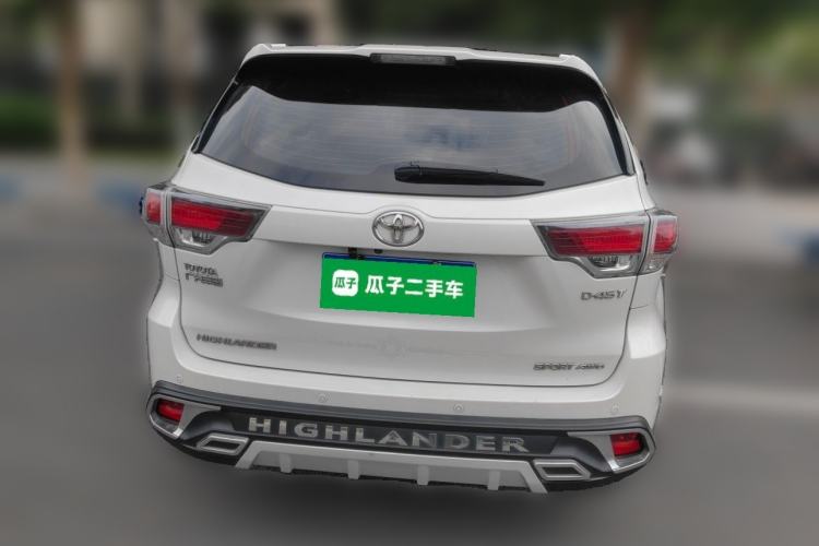 Used Toyota Highlander 2017 2.0T Four-Wheel Drive Luxury Edition 7 Seats Rear