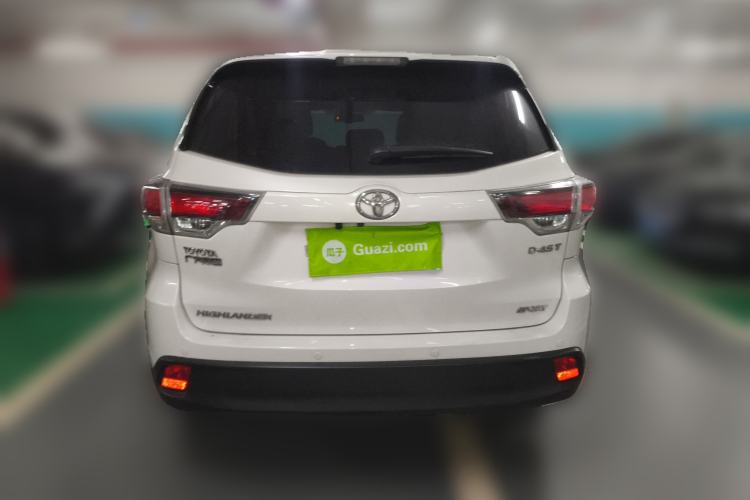 Used Toyota Highlander 2017 2.0T Two-Wheel Drive Luxury Edition 7 Seats Rear
