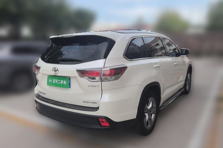 Used Toyota Highlander 2017 2.0T Four-Wheel Drive Luxury Edition 7 Seats Rear Right 45 Deg