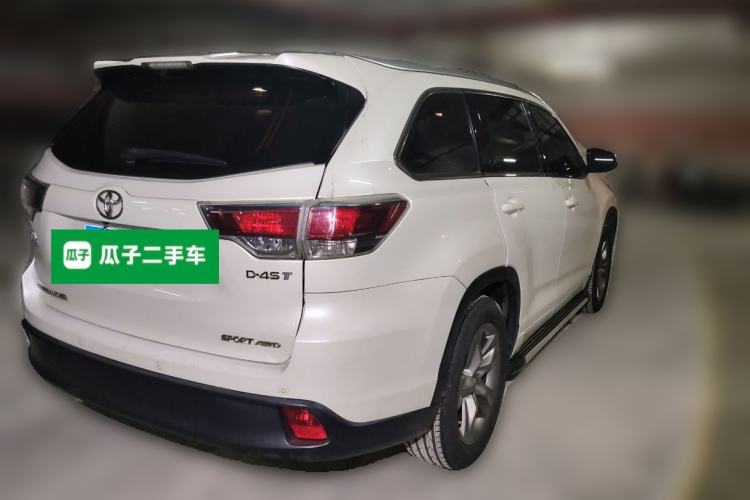 Used Toyota Highlander 2017 2.0T Four-Wheel Drive Luxury Edition 7 Seats Rear Right 45 Deg