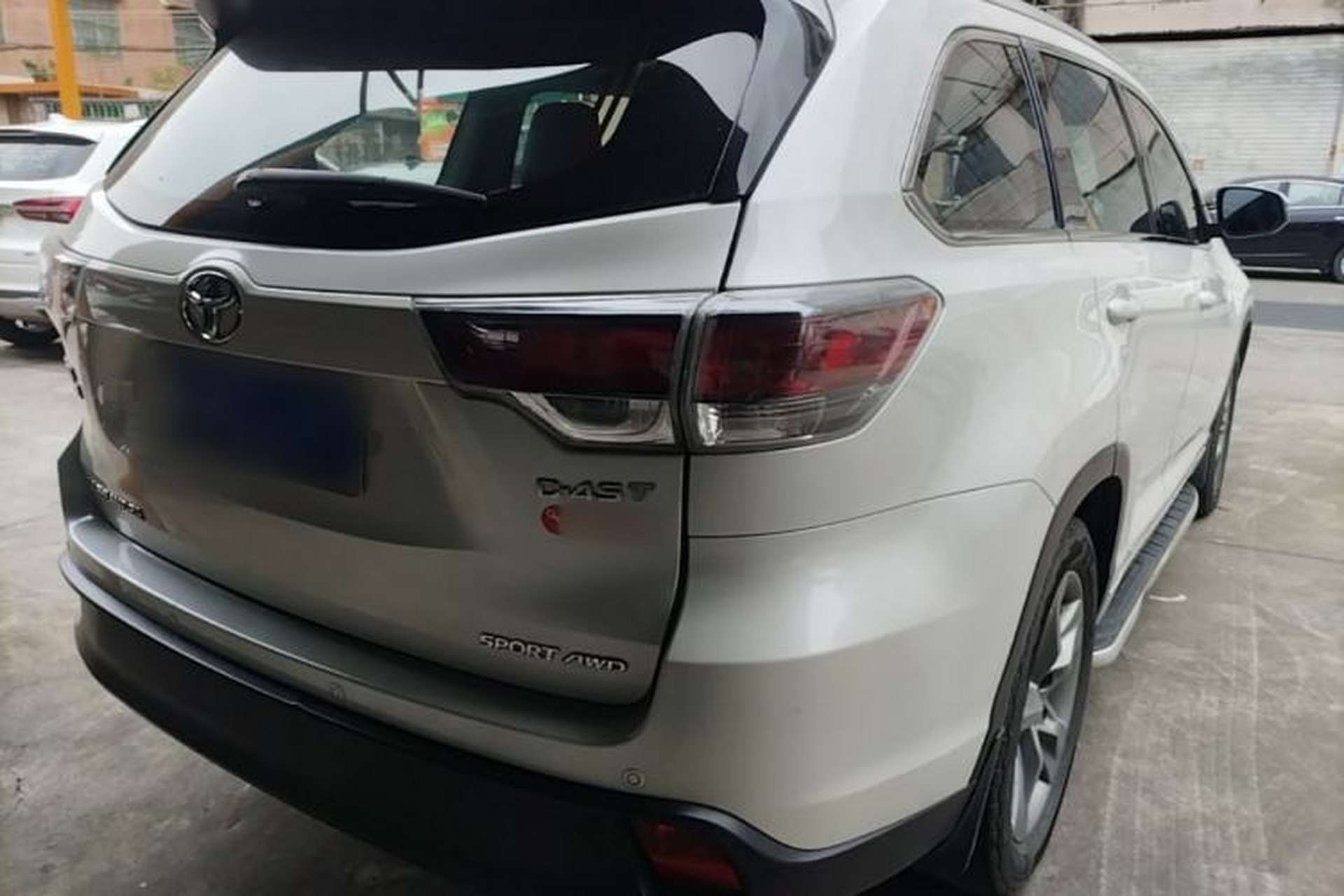 Used Toyota Highlander 2017 2.0T Four-Wheel Drive Luxury Edition 7 Seats Rear Right 45 Deg