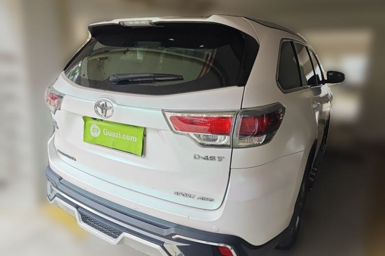 Used Toyota Highlander 2017 2.0T Four-Wheel Drive Luxury Edition 7 Seats Rear Right 45 Deg