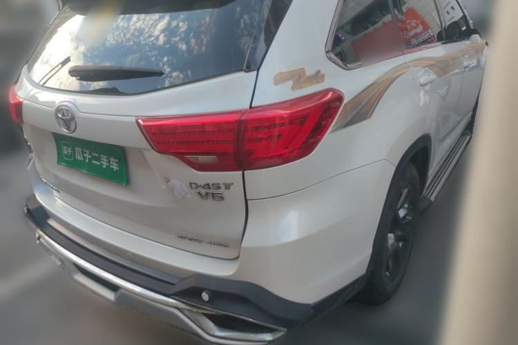Used Toyota Highlander 2017 2.0T Four-Wheel Drive Luxury Navigation Version 7 Seats Rear Right 45 Deg