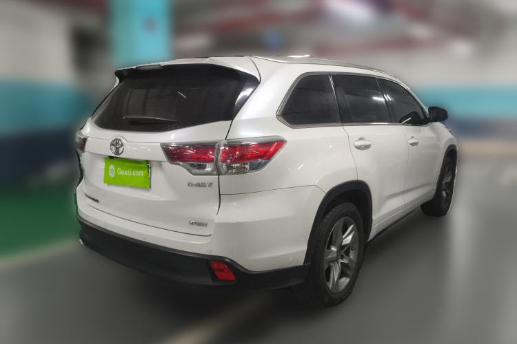 Used Toyota Highlander 2017 2.0T Two-Wheel Drive Luxury Edition 7 Seats Rear Right 45 Deg