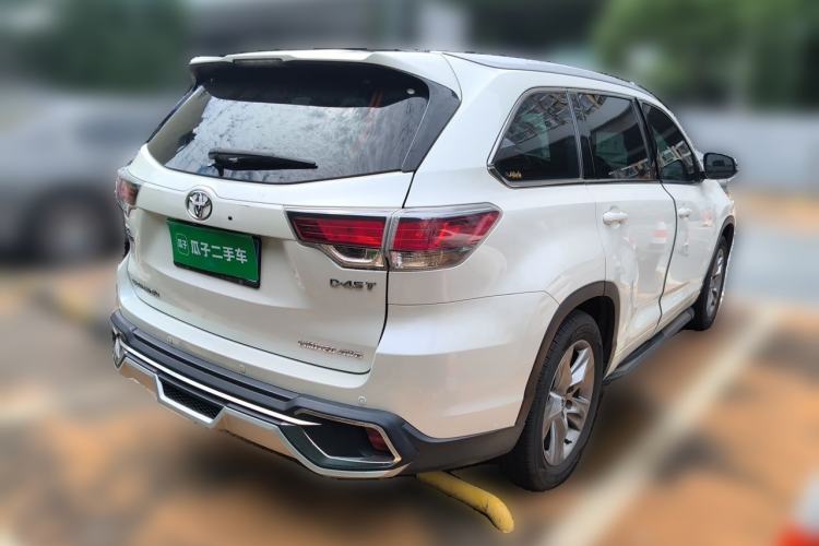 Used Toyota Highlander 2017 2.0T Four-Wheel Drive Ultimate Edition 7 Seats Rear Right 45 Deg