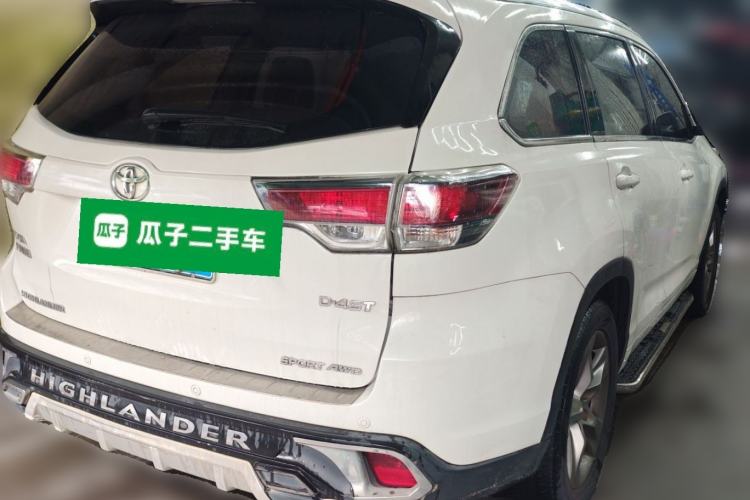 Used Toyota Highlander 2017 2.0T Four-Wheel Drive Luxury Edition 7 Seats Rear Right 45 Deg