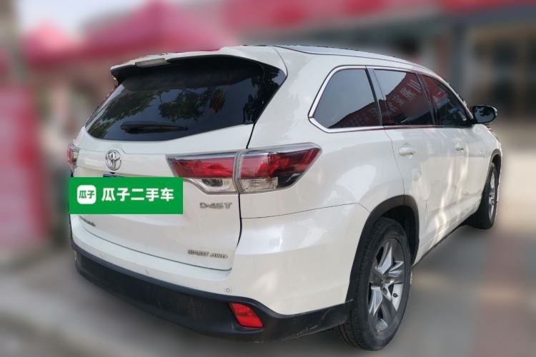 Used Toyota Highlander 2017 2.0T Four-Wheel Drive Luxury Edition 7 Seats Rear Right 45 Deg