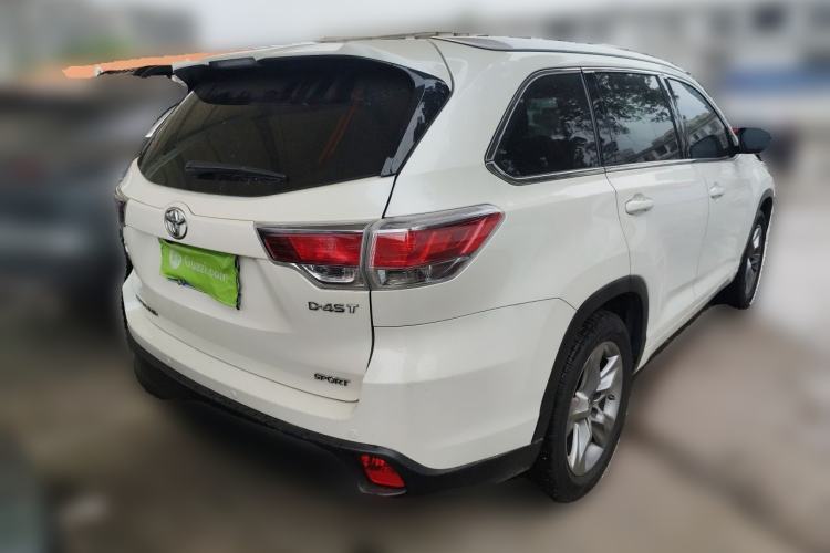 Used Toyota Highlander 2017 2.0T Two-Wheel Drive Luxury Edition 7 Seats Rear Right 45 Deg