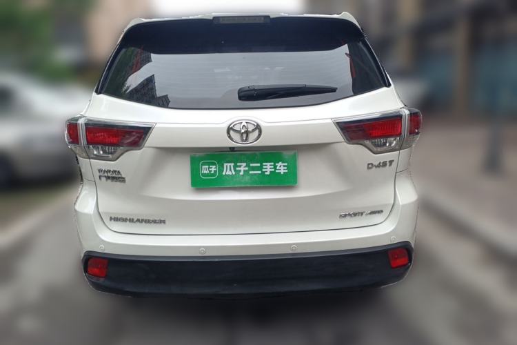 Used Toyota Highlander 2017 2.0T Four-Wheel Drive Luxury Navigation Version 7 Seats Rear