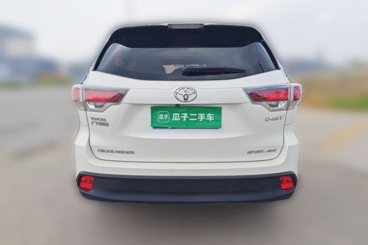 Used Toyota Highlander 2017 2.0T Four-Wheel Drive Luxury Edition 7 Seats Rear