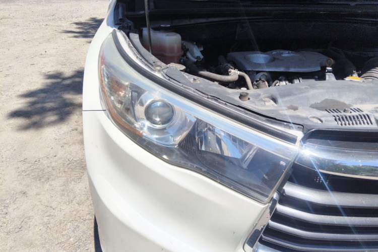 Used Toyota Highlander 2017 2.0T Four-Wheel Drive Luxury Edition 7 Seats Right Front Headlight