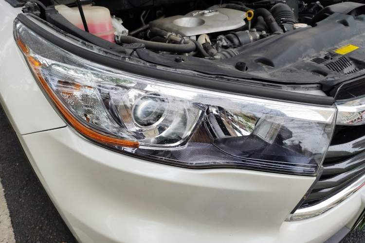 Used Toyota Highlander 2017 2.0T Four-Wheel Drive Luxury Edition 7 Seats Right Front Headlight