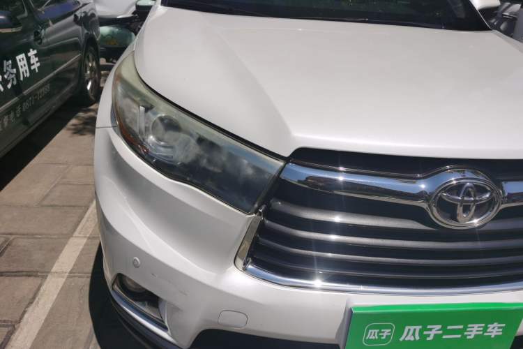 Used Toyota Highlander 2017 2.0T Four-Wheel Drive Luxury Edition 7 Seats Right Front Headlight