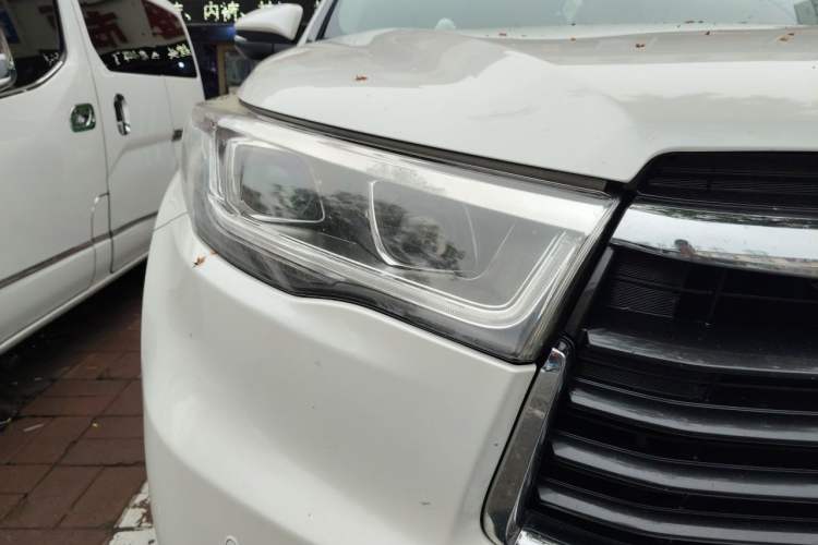 Used Toyota Highlander 2017 2.0T Four-Wheel Drive Luxury Edition 7 Seats Right Front Headlight