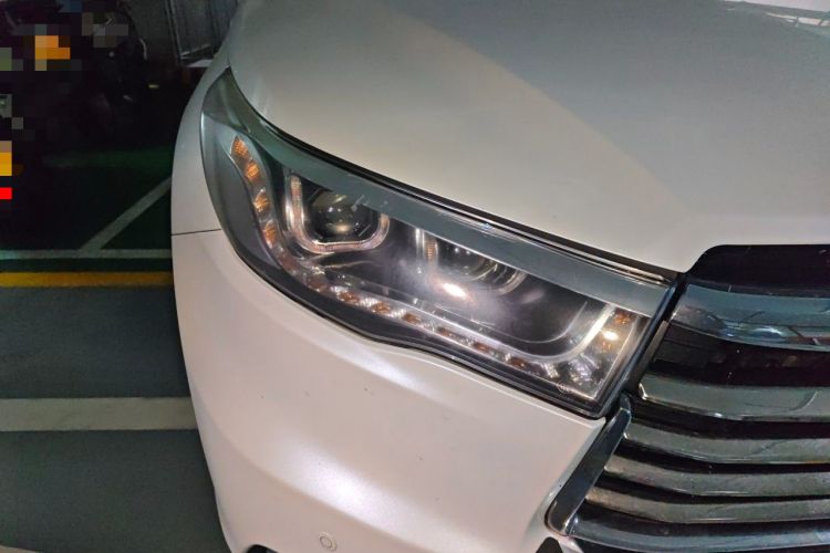 Used Toyota Highlander 2017 2.0T Four-Wheel Drive Luxury Edition 7 Seats Right Front Headlight