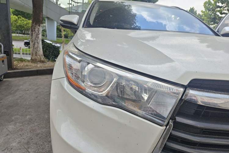 Used Toyota Highlander 2017 2.0T Four-Wheel Drive Luxury Edition 7 Seats Right Front Headlight