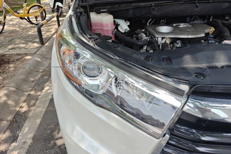 Used Toyota Highlander 2017 2.0T Four-Wheel Drive Luxury Edition 7 Seats Right Front Headlight