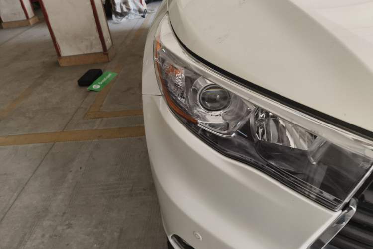 Used Toyota Highlander 2017 2.0T Four-Wheel Drive Luxury Edition 7 Seats Right Front Headlight