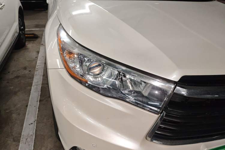 Used Toyota Highlander 2017 2.0T Four-Wheel Drive Luxury Edition 7 Seats Right Front Headlight