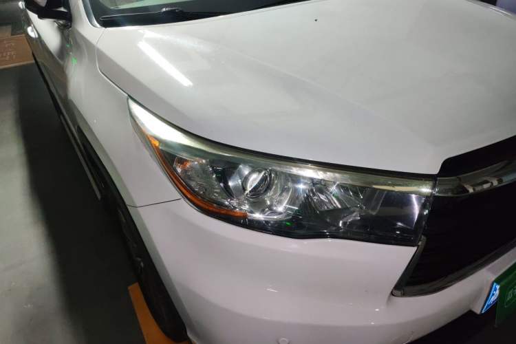 Used Toyota Highlander 2017 2.0T Two-Wheel Drive Elite Version 7 Seats Right Front Headlight