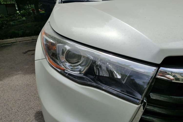 Used Toyota Highlander 2017 2.0T Four-Wheel Drive Luxury Edition 7 Seats Right Front Headlight