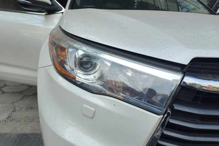 Used Toyota Highlander 2017 2.0T Four-Wheel Drive Luxury Navigation Version 7 Seats Right Front Headlight