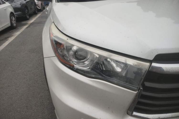 Used Toyota Highlander 2017 2.0T Four-Wheel Drive Luxury Edition 7 Seats Right Front Headlight