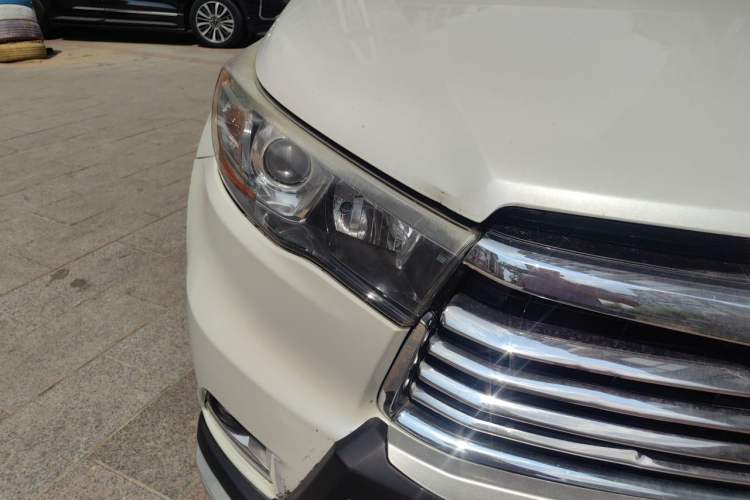Used Toyota Highlander 2017 2.0T Four-Wheel Drive Luxury Navigation Version 7 Seats Right Front Headlight