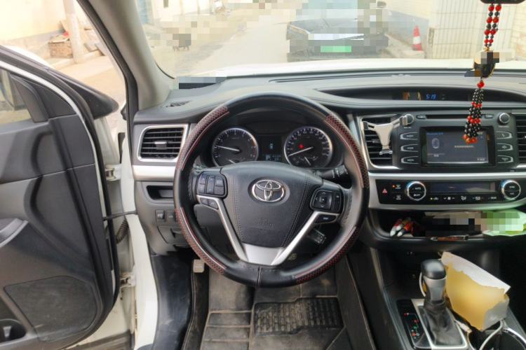 Used Toyota Highlander 2017 2.0T Four-Wheel Drive Luxury Edition 7 Seats Steering Wheel
