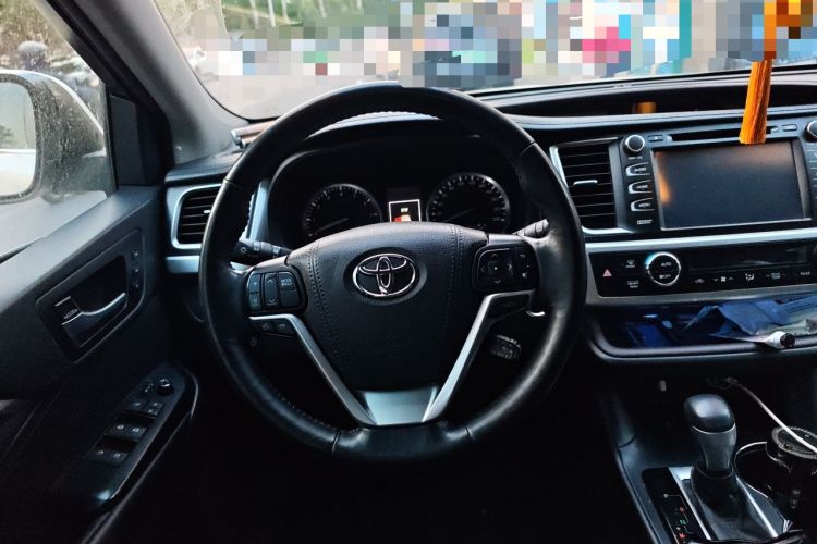 Used Toyota Highlander 2017 2.0T Four-Wheel Drive Ultimate Edition 7 Seats Steering Wheel