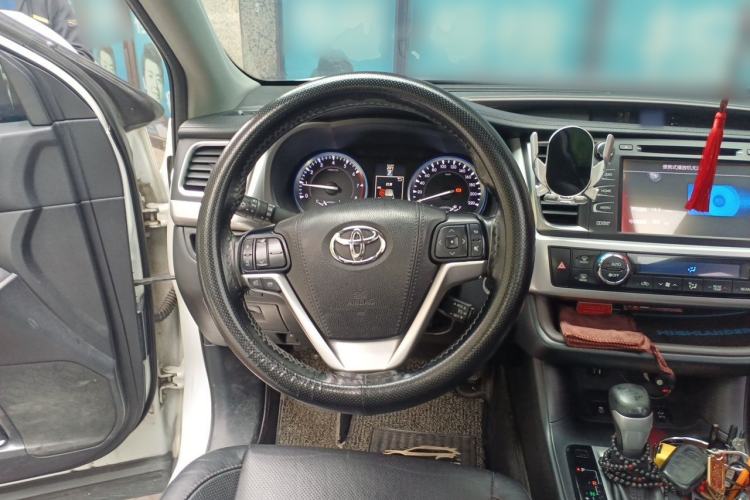 Used Toyota Highlander 2017 2.0T Four-Wheel Drive Luxury Navigation Version 7 Seats Steering Wheel