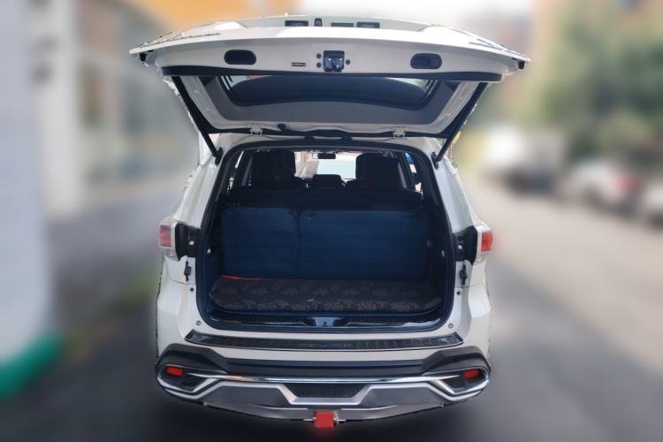 Used Toyota Highlander 2017 2.0T Four-Wheel Drive Luxury Edition 7 Seats Trunk